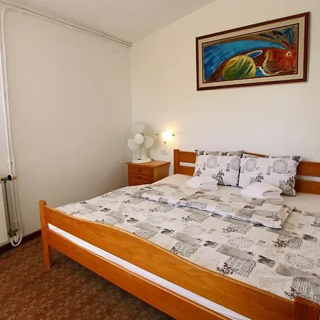 Gala 3*